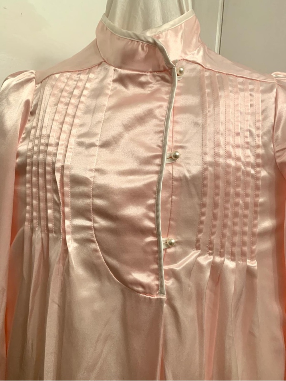 Vintage Barad & Co Light Pink Satin Pintuck Pajama Top - Picture 5 of 12